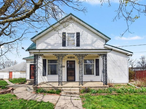 219 W Dewey Street, Bremen, IN 46506