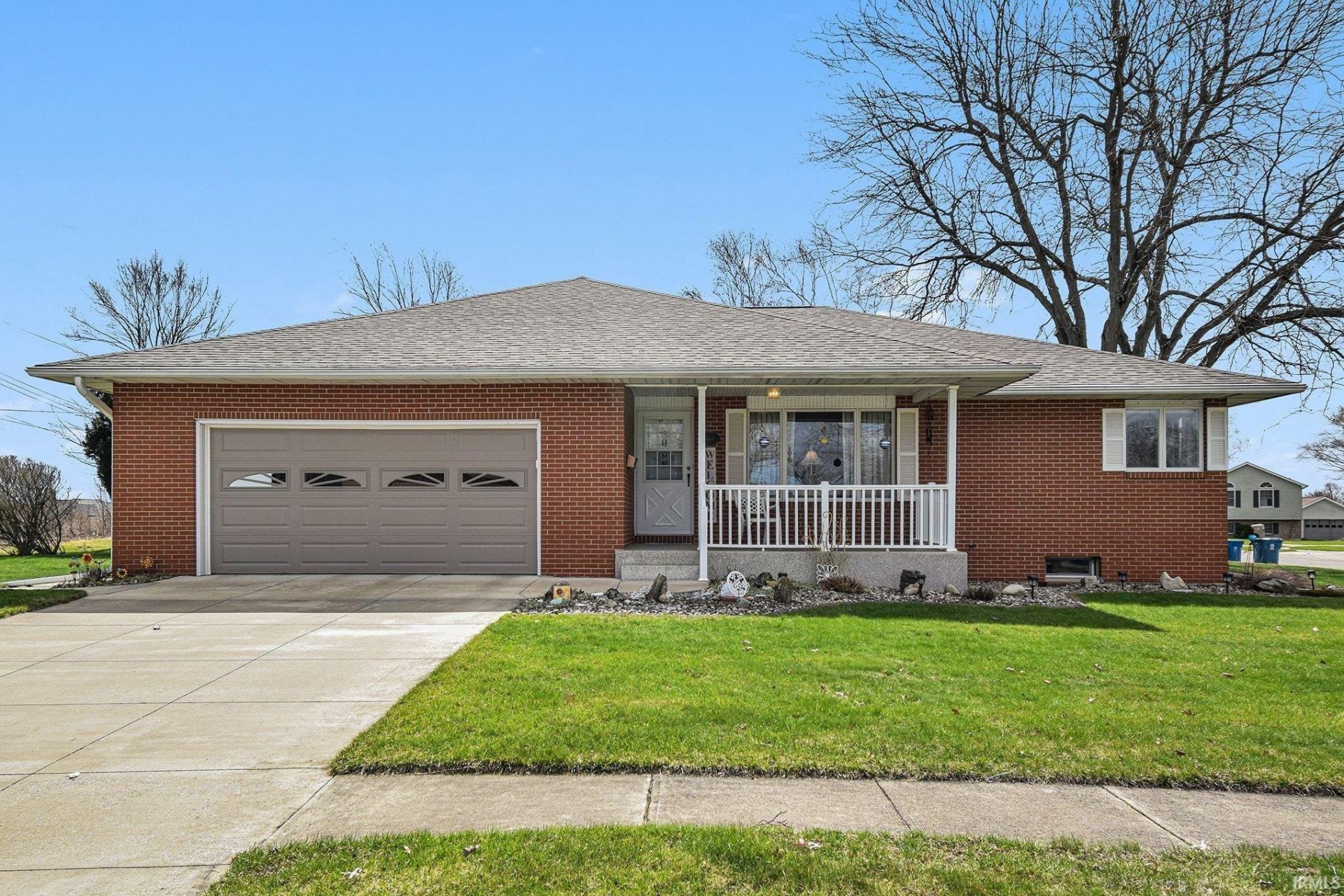 404 E Raymond Street, Bremen, IN 46506 Main Photo