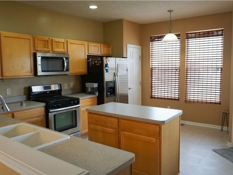 239 Woodhaven Drive, Copley, OH 44321 Photo 2