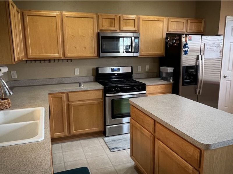 239 Woodhaven Drive, Copley, OH 44321 Photo 3