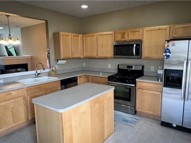 239 Woodhaven Drive, Copley, OH 44321 Photo 4