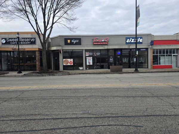 4849 W Oakton Street , Skokie, IL 60077