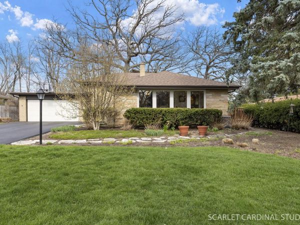 9 Notre Dame Drive , Naperville, IL 60540