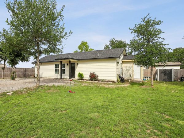 114 Jaguar ST , Cedar Creek, TX 78612