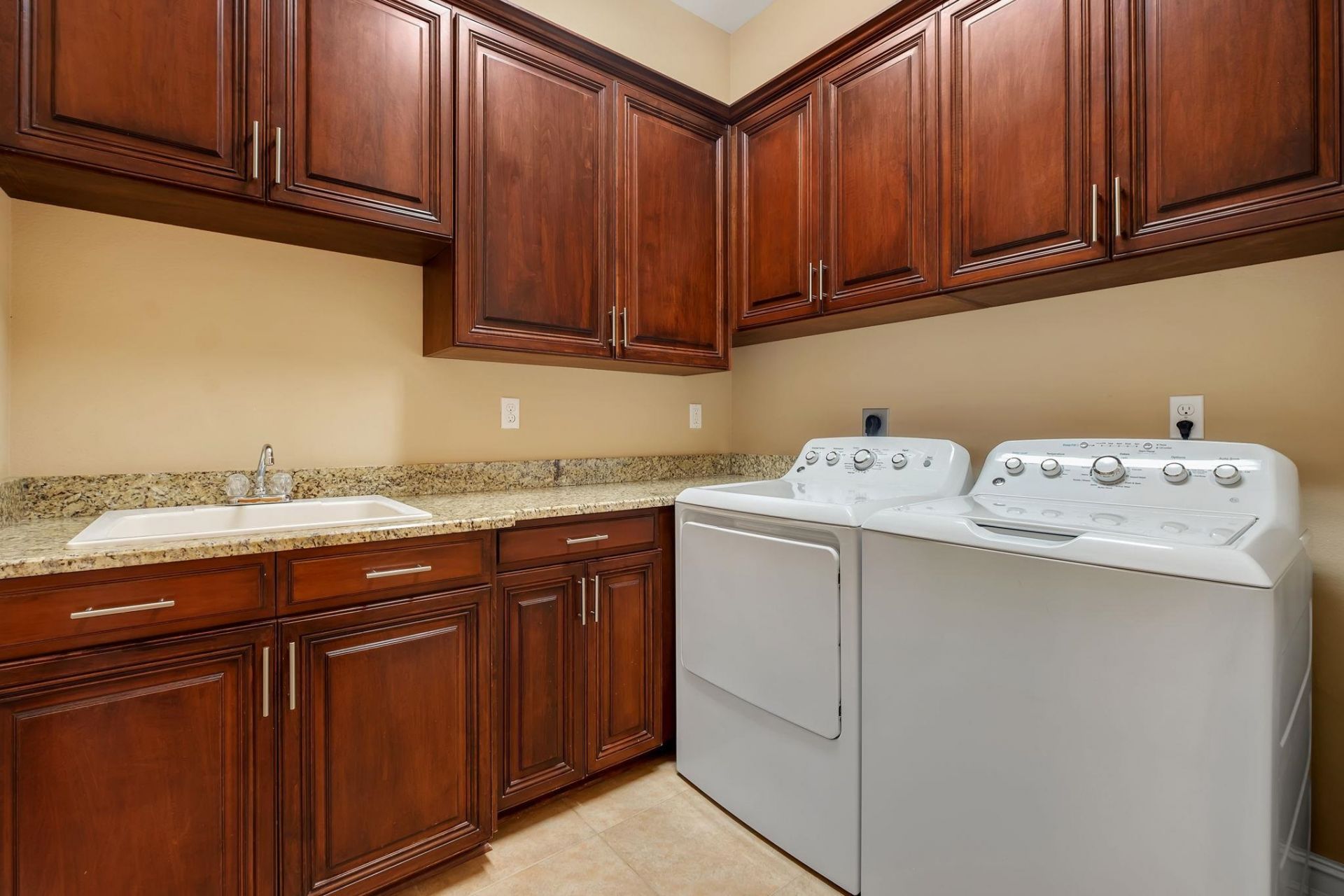 5755 Farnsworth Drive, Tallahassee, FL 32312 Photo