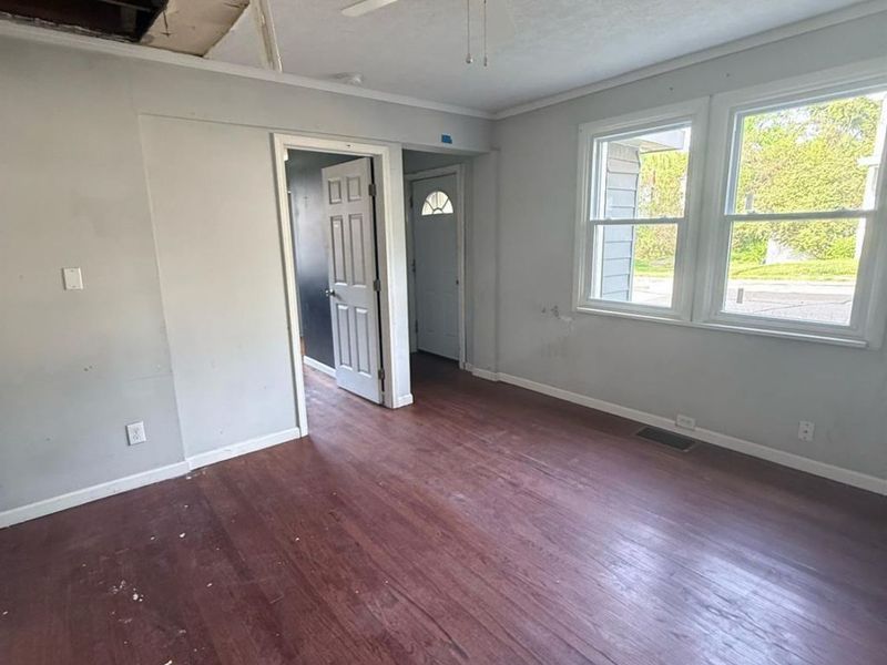 2438 Duck Creek Road, Cincinnati, OH 45212 Photo 10