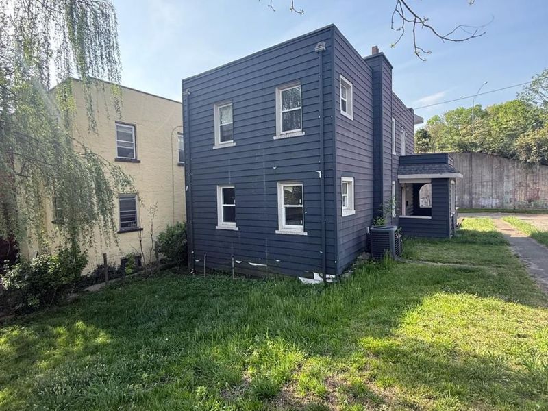 2438 Duck Creek Road, Cincinnati, OH 45212 Photo 17