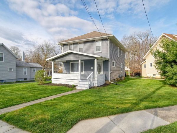 135 Greenly , Adrian, MI 49221