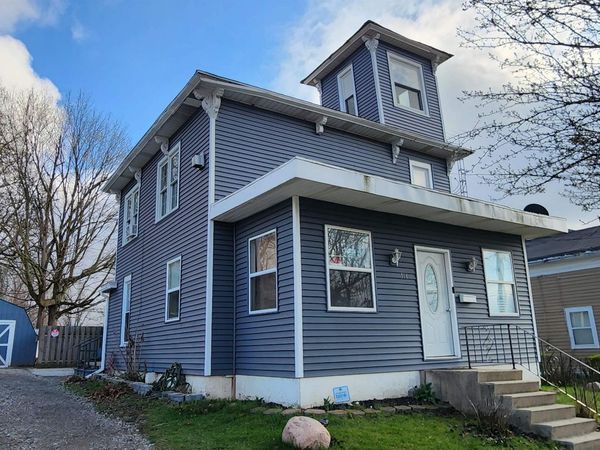518 Frank St , Adrian, MI 49221