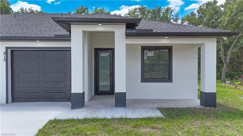613/615 W 12th St, Lehigh Acres, FL 33972 Photo
