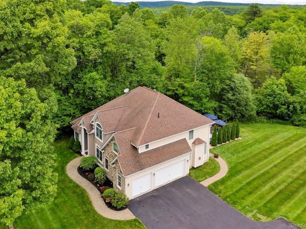 66 Carol Lane, Poughquag, NY 12570