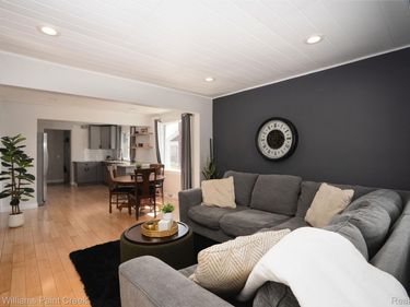 21414 Westview Avenue, Royal Oak Township, Mi 48220