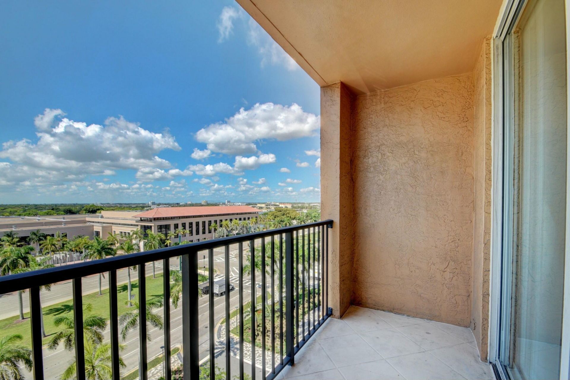 651 Okeechobee Boulevard, Unit 809, West Palm Beach, FL 33401 Photo