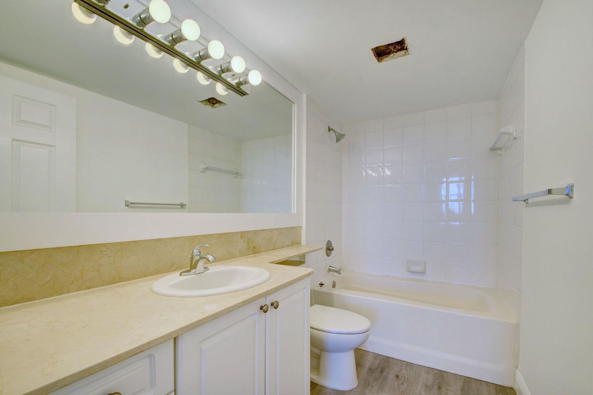 651 Okeechobee Boulevard, Unit 809, West Palm Beach, FL 33401 Photo