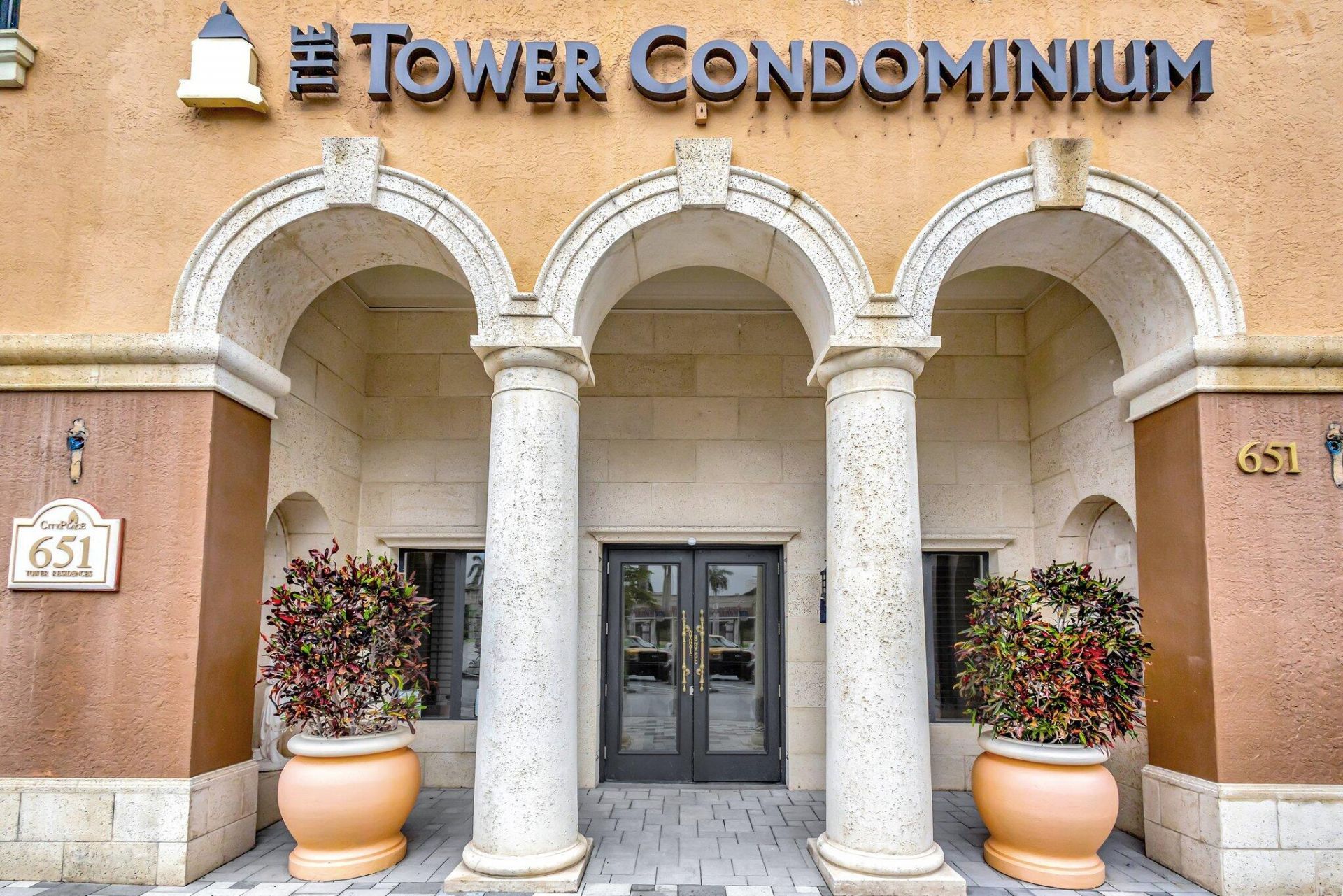 651 Okeechobee Boulevard, Unit 809, West Palm Beach, FL 33401 Photo