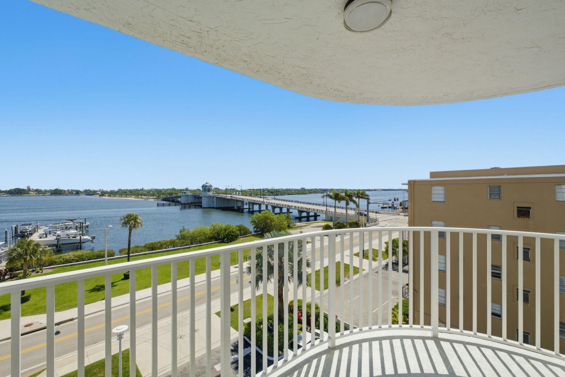 3901 S Flagler Drive, Unit 503, West Palm Beach, FL 33405 Photo