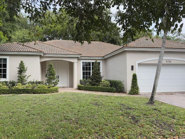 5176 NW 50th Terrace, Coconut Creek, FL 33073