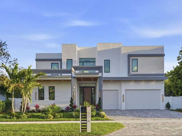 274 NE 3rd Court, Boca Raton, FL 33432