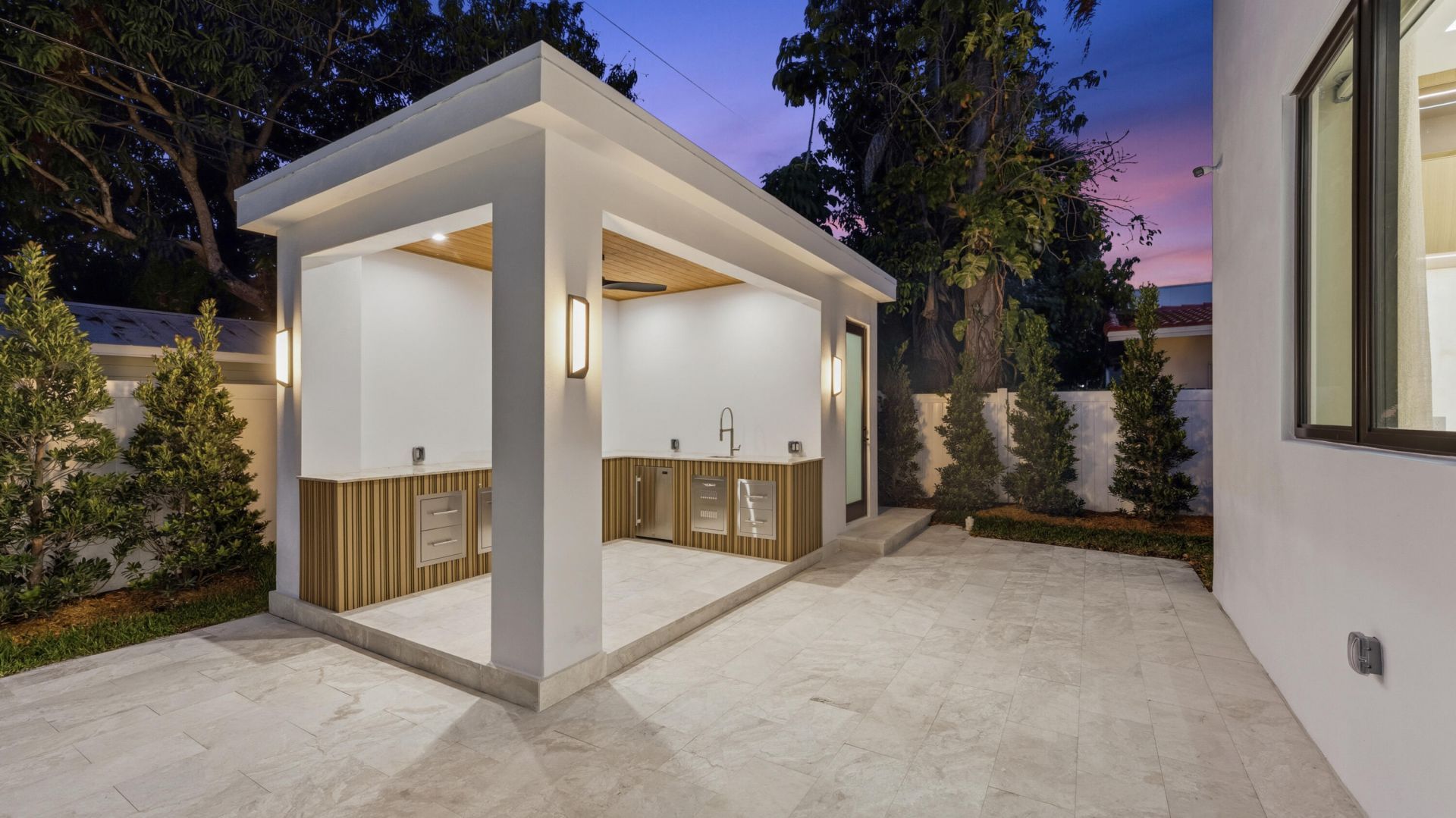 274 NE 3rd Court, Boca Raton, FL 33432 Photo