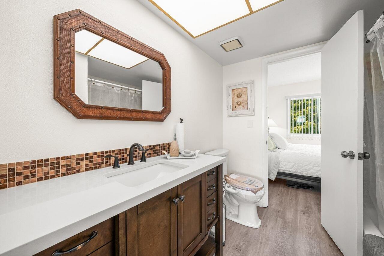 1117 Lake Terrace, Unit 207, Boynton Beach, FL 33426 Photo