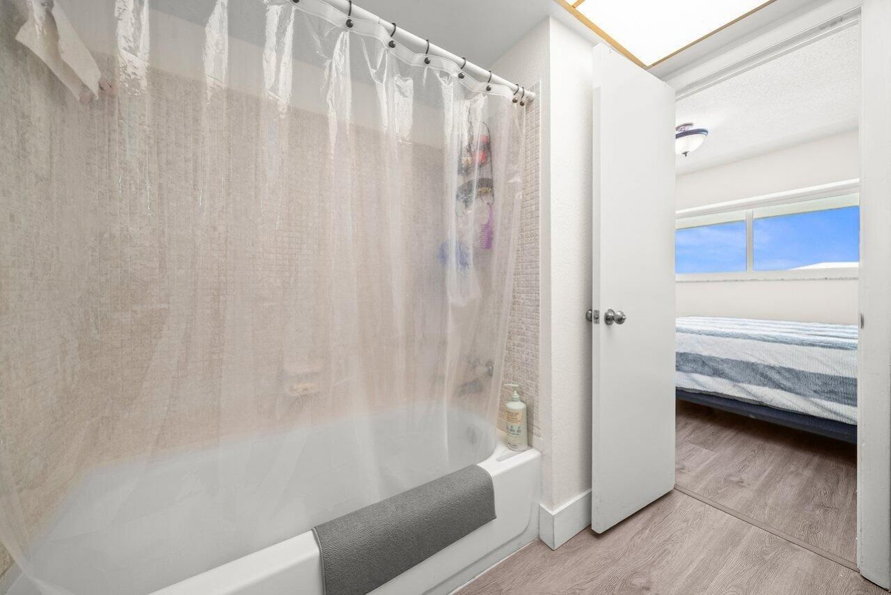 1117 Lake Terrace, Unit 207, Boynton Beach, FL 33426 Photo