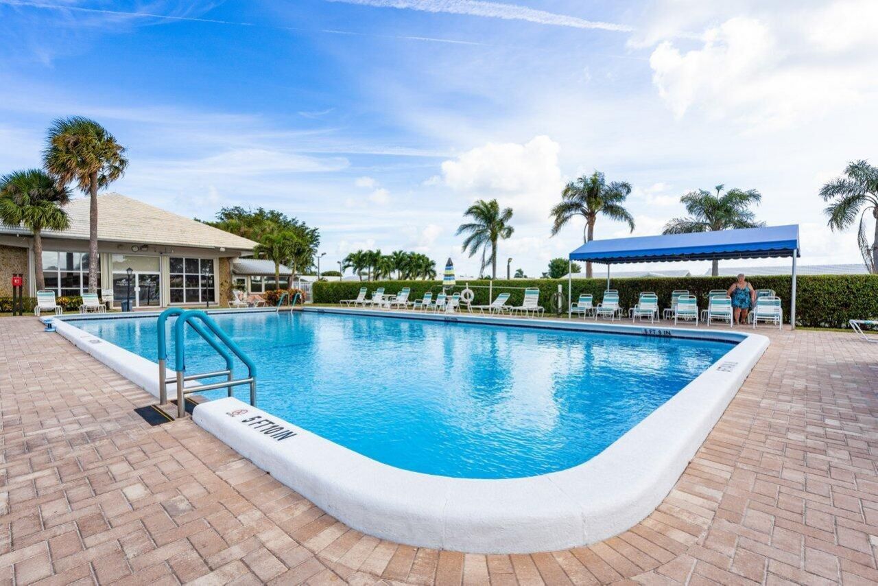 1117 Lake Terrace, Unit 207, Boynton Beach, FL 33426 Photo