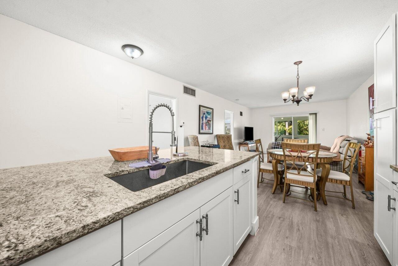 1117 Lake Terrace, Unit 207, Boynton Beach, FL 33426 Photo