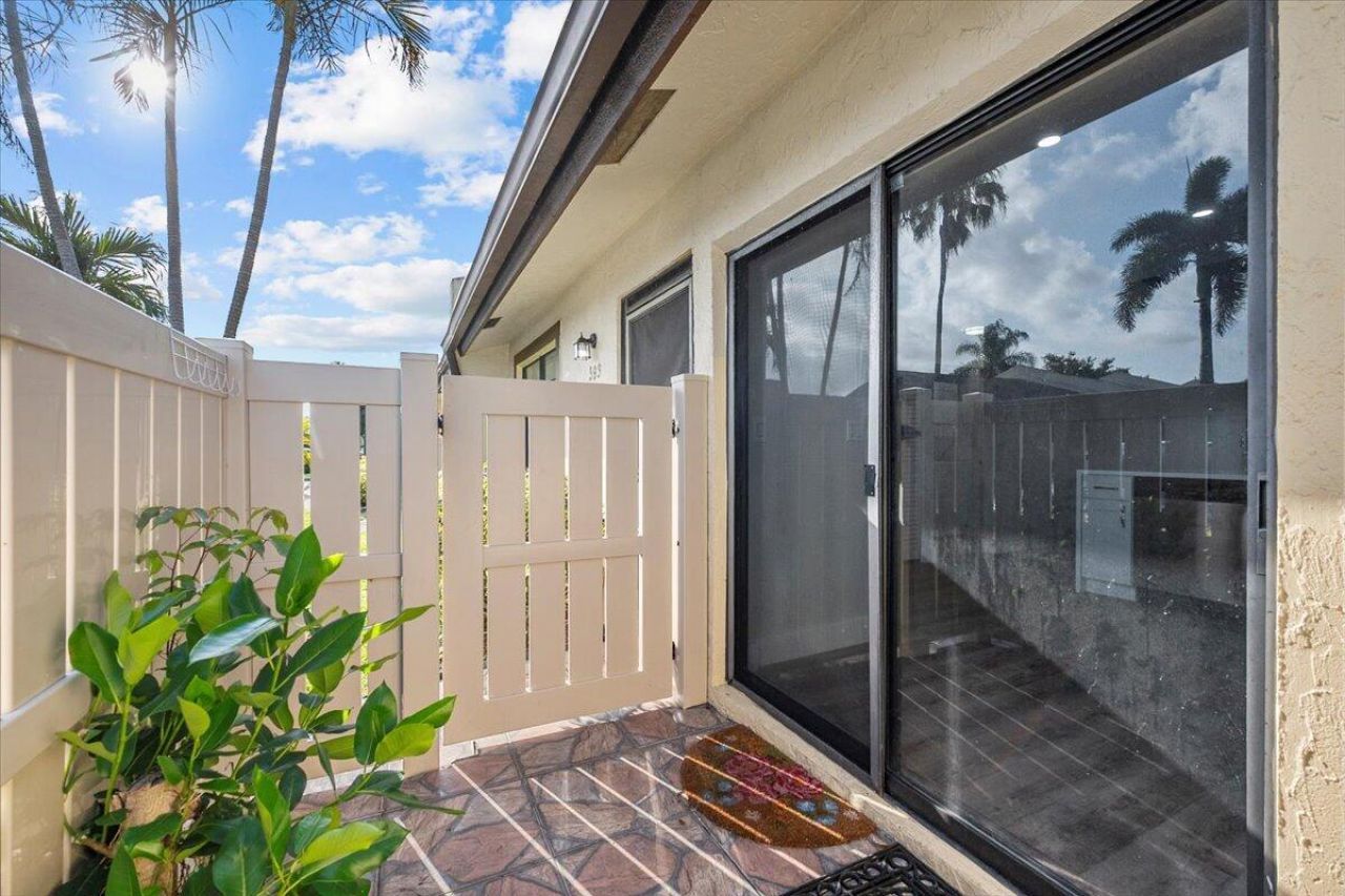 593 Banks Road, Unit 593, Margate, FL 33063 Photo