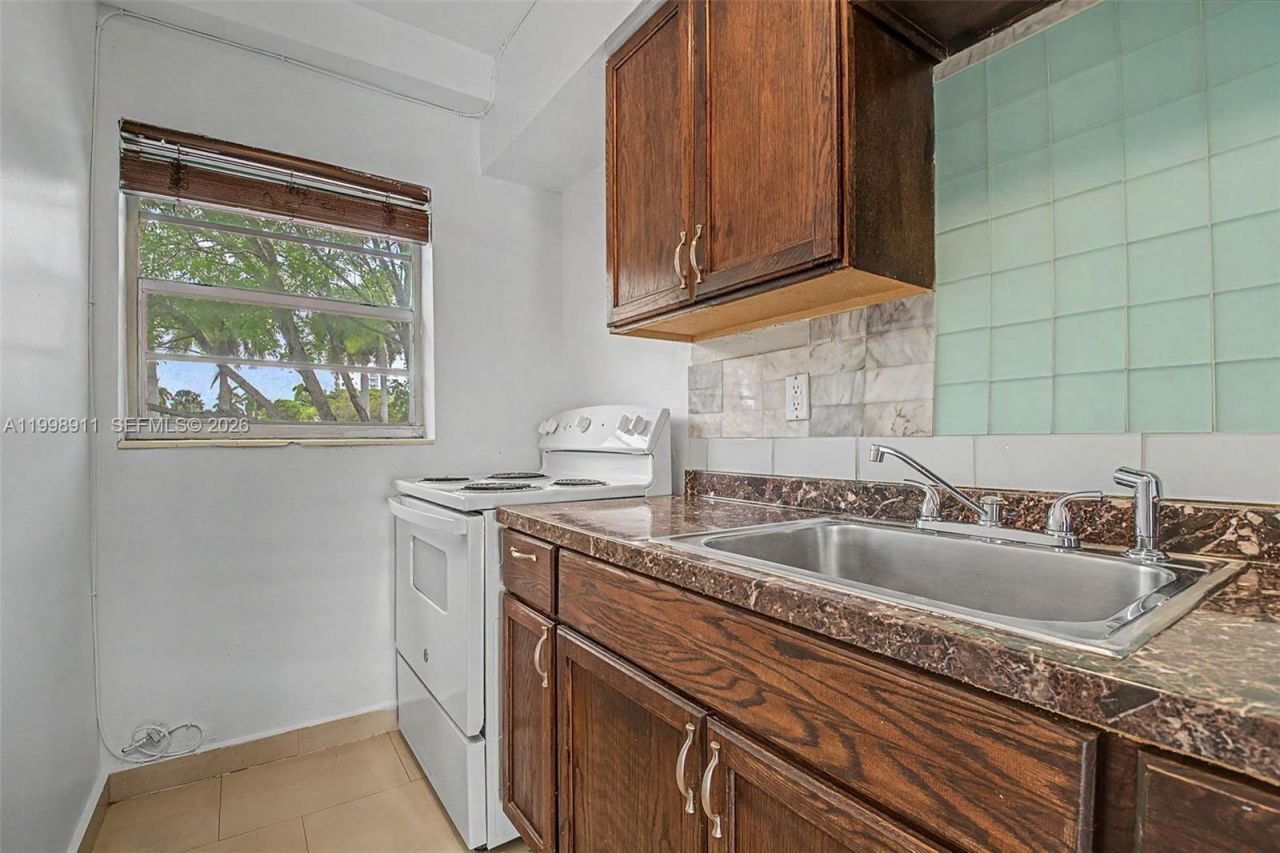 1685 Jefferson Ave, Unit 12, Miami Beach, FL 33139 Photo