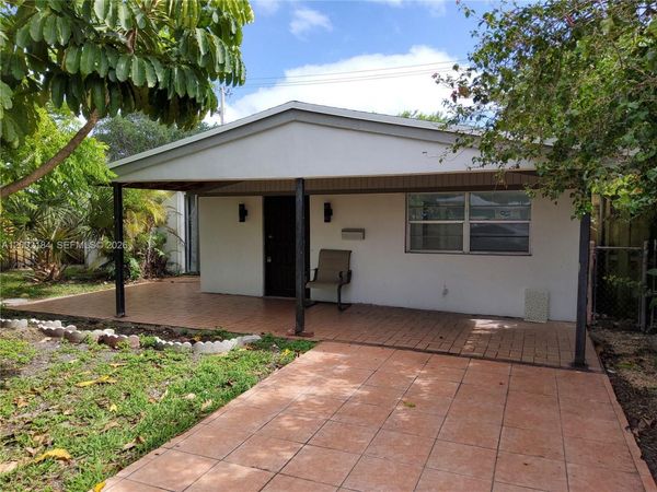 1348 NE 176th St , North Miami Beach, FL 33162