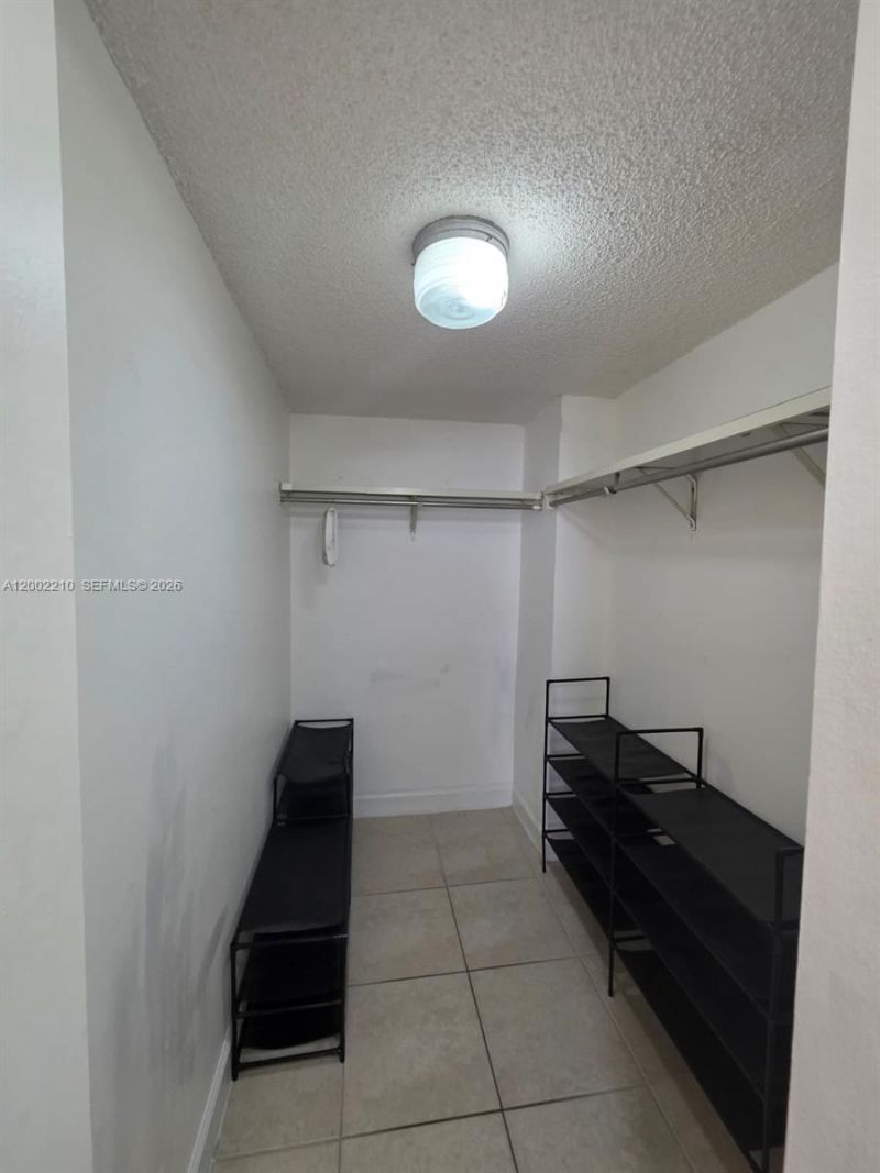 5055 NW 7th St, Unit 602, Miami, FL 33126 Photo