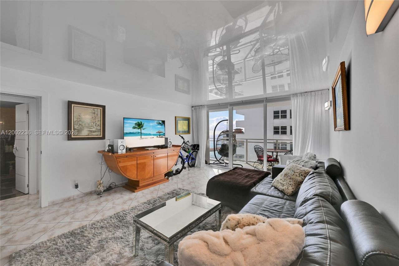 2030 S Ocean Dr, Unit 2018, Hallandale Beach, FL 33009 Photo