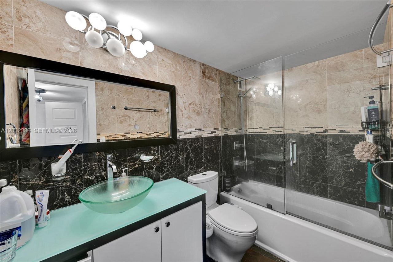 2030 S Ocean Dr, Unit 2018, Hallandale Beach, FL 33009 Photo