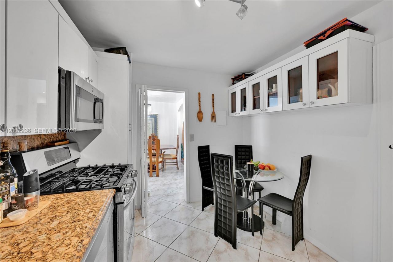 2030 S Ocean Dr, Unit 2018, Hallandale Beach, FL 33009 Photo
