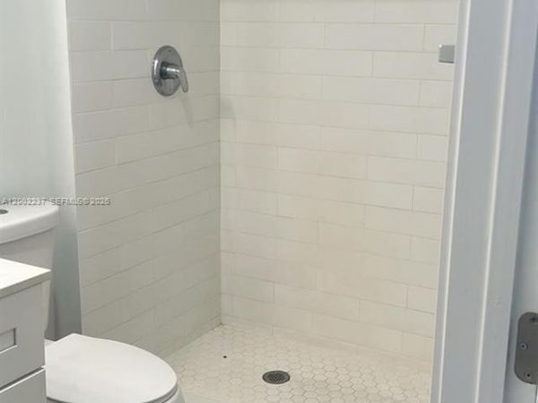 141 NW 16th Ave , Unit 17, Miami, FL 33125