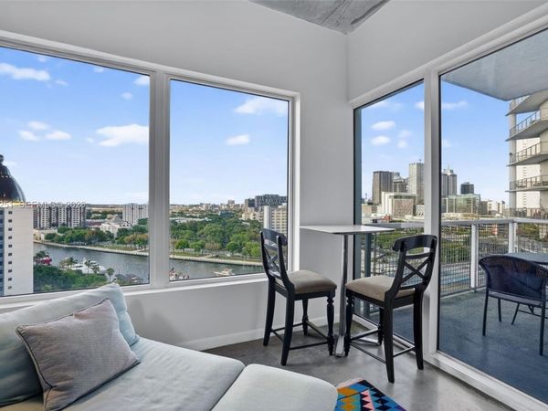 10 SW South River Dr , Unit 1410, Miami, FL 33130