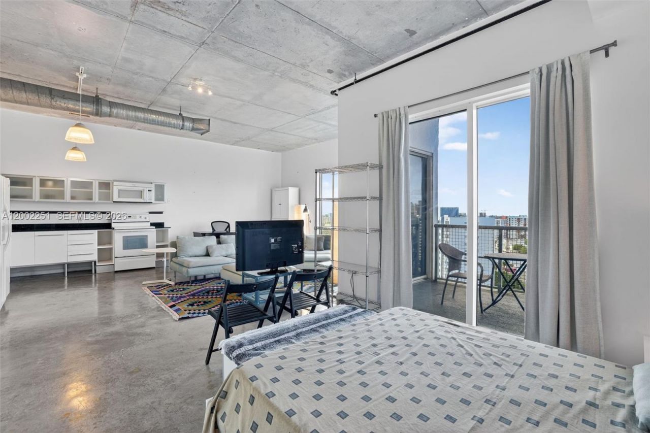 10 SW South River Dr, Unit 1410, Miami, FL 33130 Photo