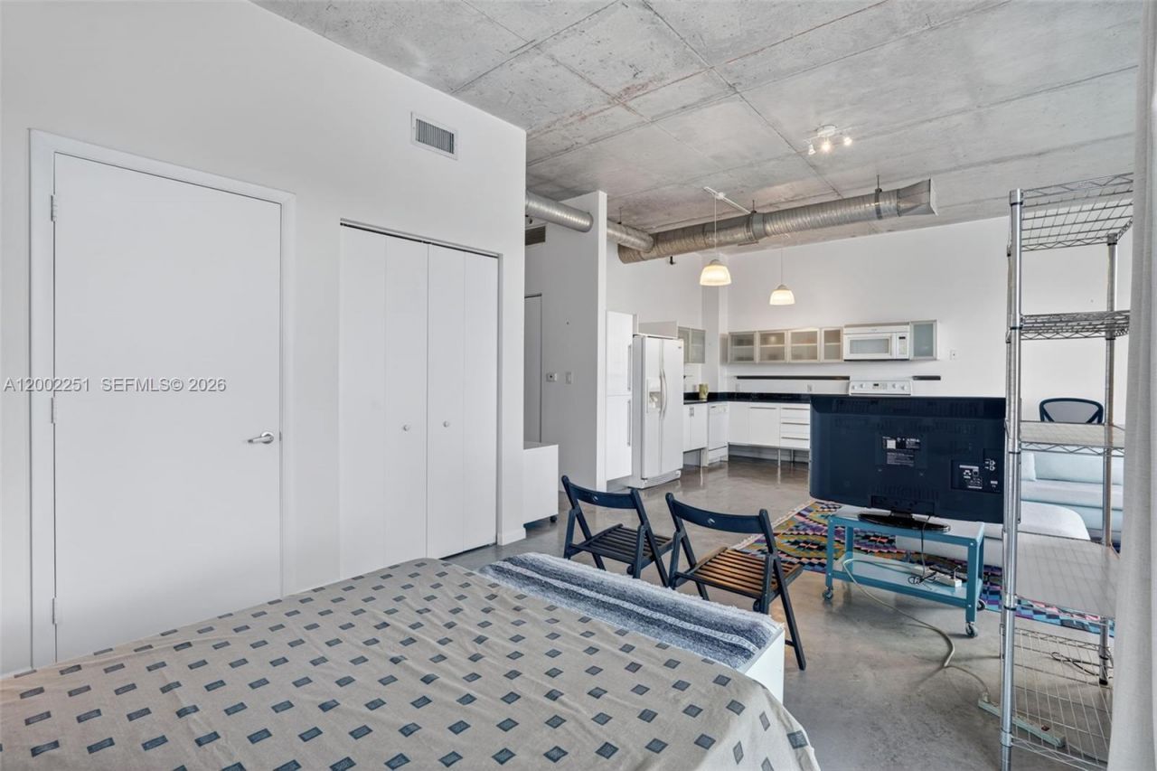 10 SW South River Dr, Unit 1410, Miami, FL 33130 Photo