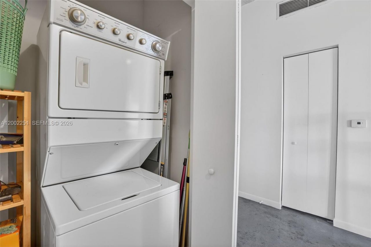 10 SW South River Dr, Unit 1410, Miami, FL 33130 Photo