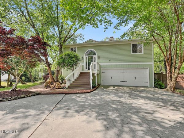 1910 Erin Court, Wilmington, NC 28403