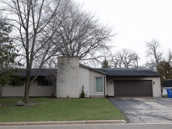 504 Haskin Drive, Pardeeville, WI 53954