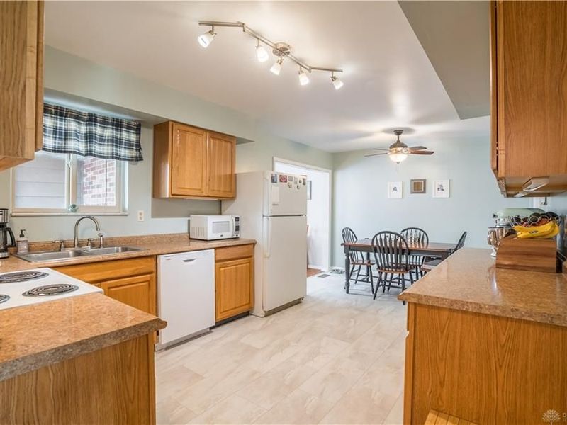 67 Madrid Avenue, Brookville, OH 45309 Photo 6