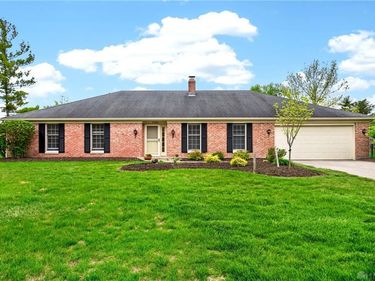 1524 Lindenhurst Drive, Centerville, OH 45459