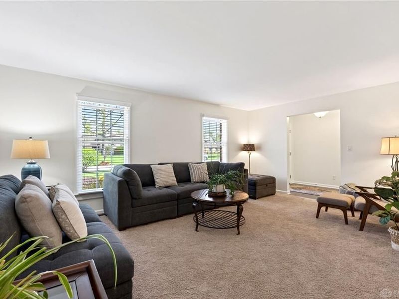 1524 Lindenhurst Drive, Centerville, OH 45459 Photo 12