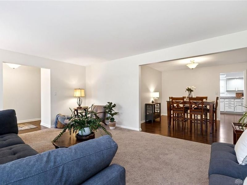 1524 Lindenhurst Drive, Centerville, OH 45459 Photo 13