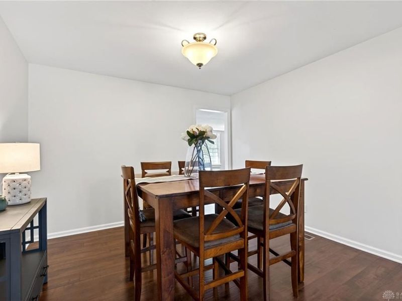 1524 Lindenhurst Drive, Centerville, OH 45459 Photo 14