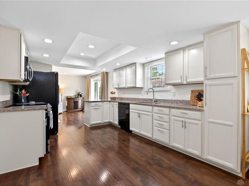 1524 Lindenhurst Drive, Centerville, OH 45459 Photo 16