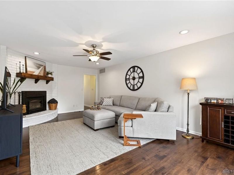 1524 Lindenhurst Drive, Centerville, OH 45459 Photo 27