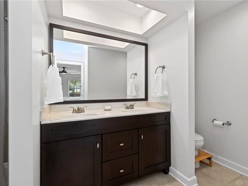 1524 Lindenhurst Drive, Centerville, OH 45459 Photo 42