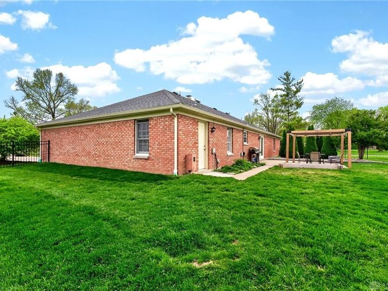 1524 Lindenhurst Drive, Centerville, OH 45459 Photo 54